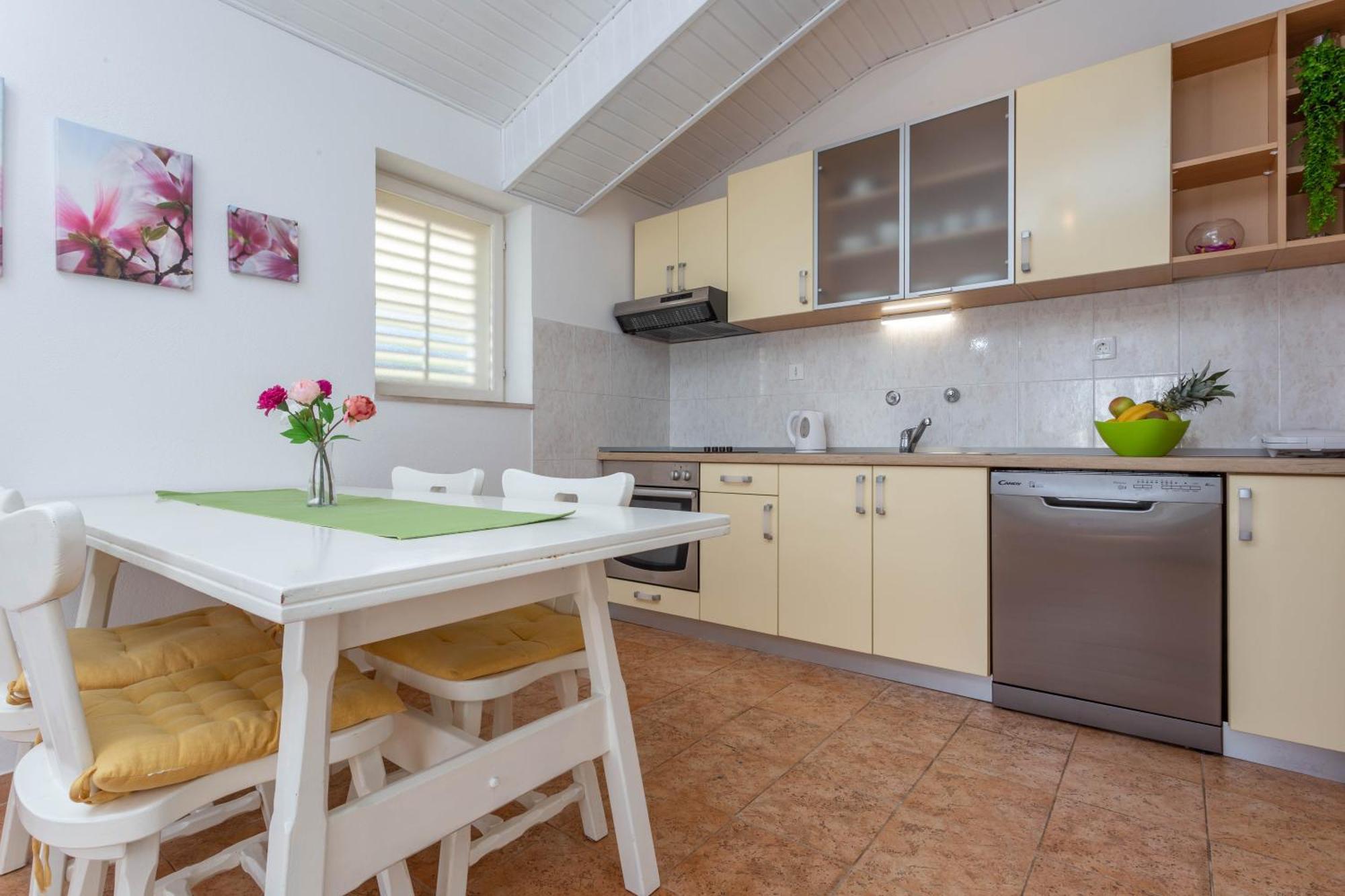 Apartments Marija Bibic Hvar Town Exterior photo